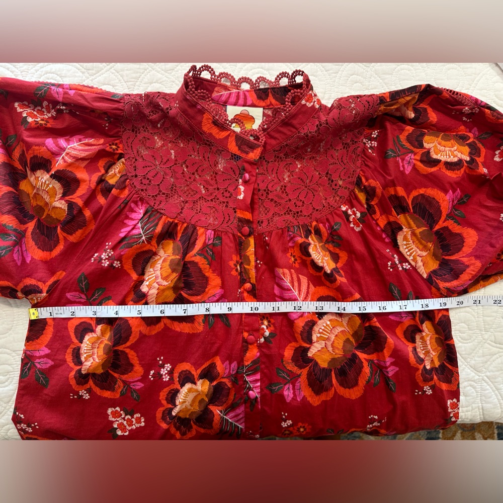 Farm Rio size small red cotton floral blouse with lace inset. Buttons, collar. - Picture 10 of 11
